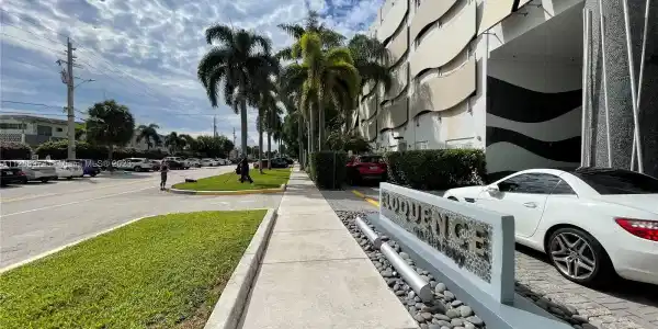 7928 East Dr Unit 805