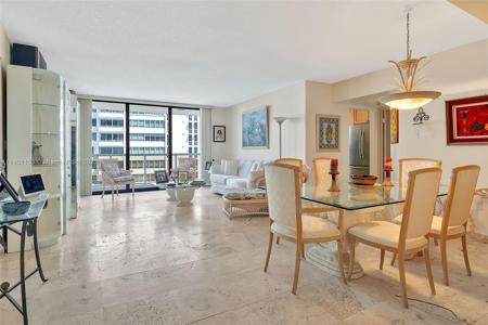 9 Island Ave