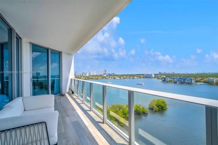 17111 Biscayne Blvd