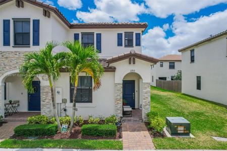 11816 SW 245th Ter