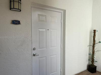 3105 NE 184th St Unit 7202