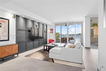 848 Brickell Key Dr