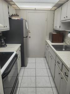 900 NE 18th Ave