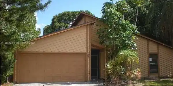 913 Cypress Wood Lane