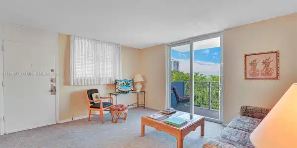 1801 S Treasure Dr Unit 529