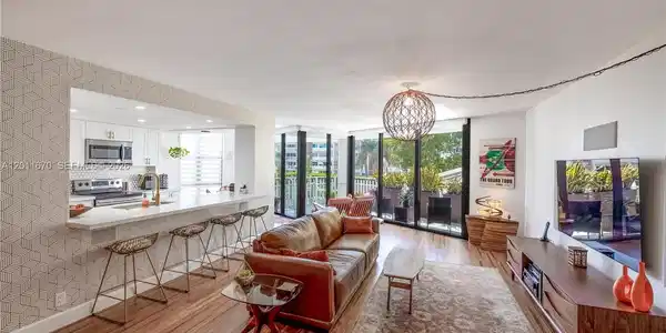 4000 Towerside Ter