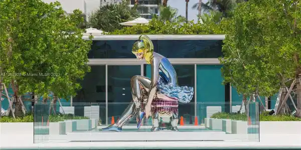 10201 Collins Ave Unit 2502