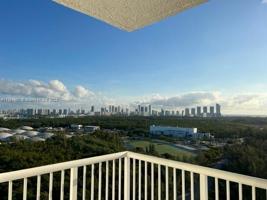 15051 Royal Oaks Ln