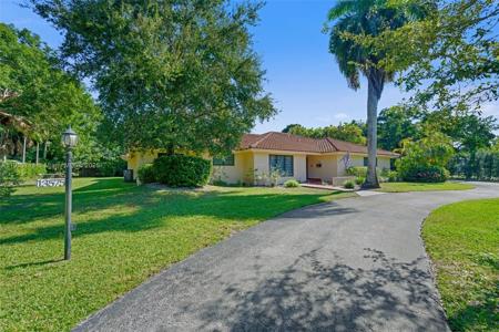 13575 SW 69th Ct
