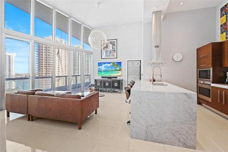 495 Brickell Ave