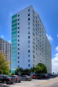 1250 West Ave