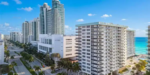 3725 S Ocean Dr