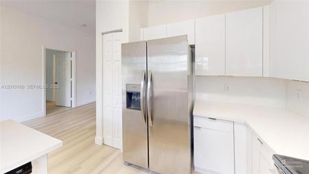 372 NE 26th Pl