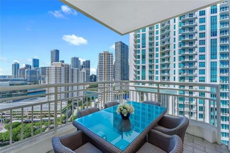 888 Brickell Key Dr