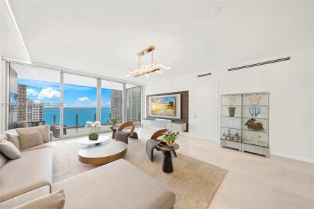 300 Biscayne Blvd Way