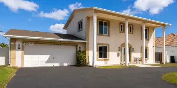 1660 NE 25th Ave