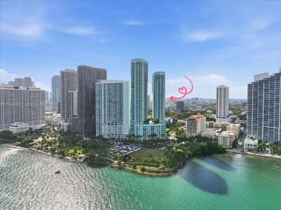 1900 N Bayshore Dr