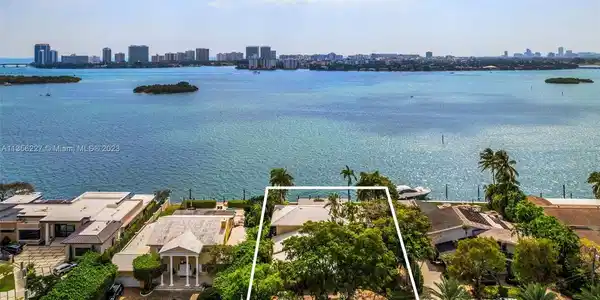 13295 Biscayne Bay Dr
