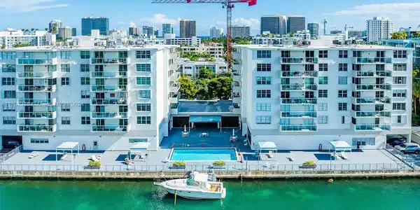 10000 W Bay Harbor Dr