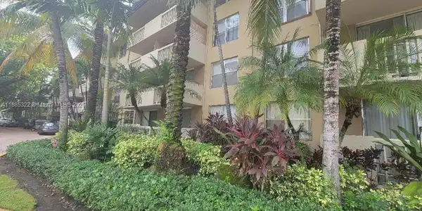 1800 Sans Souci Blvd