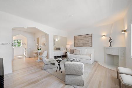 750 Espanola Way