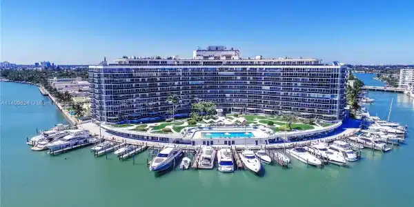 900 Bay Dr Unit 1021