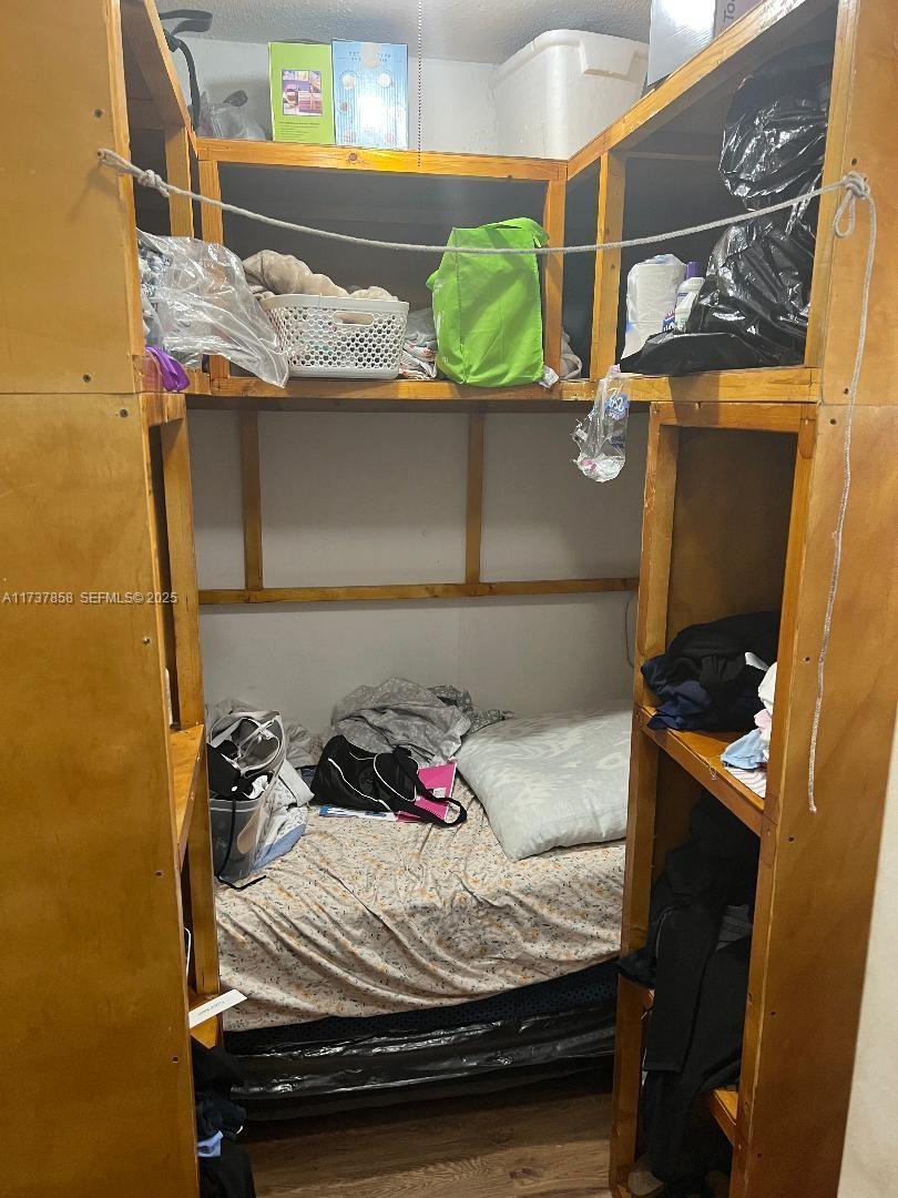 Image 4: BEDROOM1