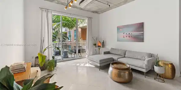 2001 Biscayne Blvd