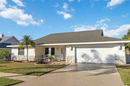 2185 Sykes Creek Dr