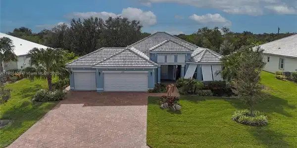 2547 Saint Lucia Cir