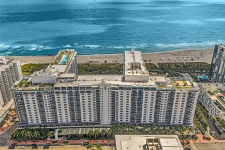 2301 Collins Ave