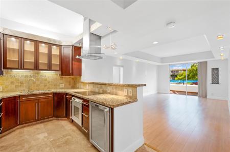 600 Three Islands Blvd