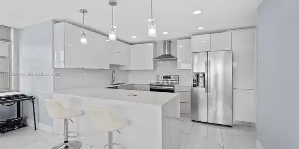 2750 NE 183rd St Unit 2603