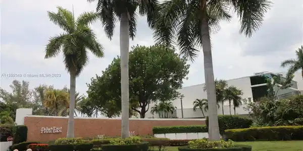 3020 Marcos Dr Unit S405