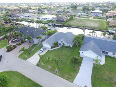 3829 SW 17th Place