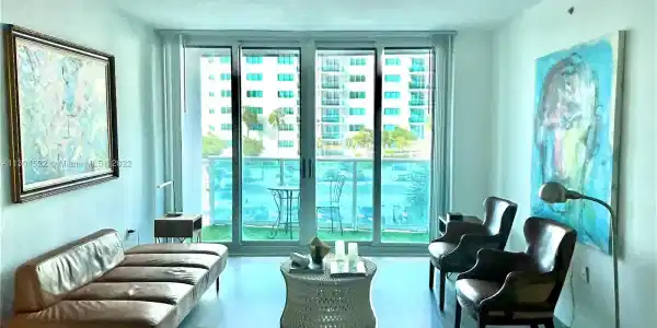 7501 E Treasure Dr Unit 2L
