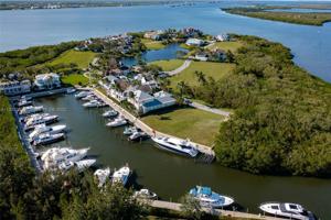 9240 E Marsh Island Dr