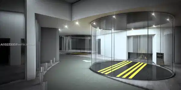 Image 4: GARAGE LIFT