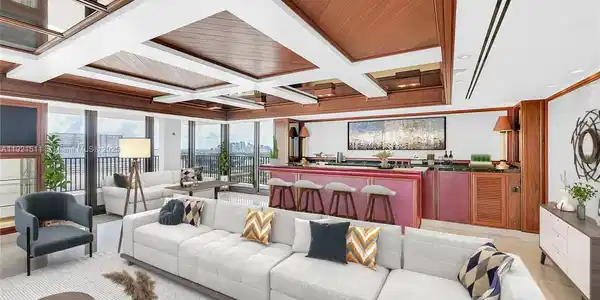 936 Intracoastal Dr