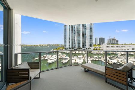 17301 Biscayne Blvd