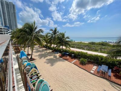 6039 Collins Ave