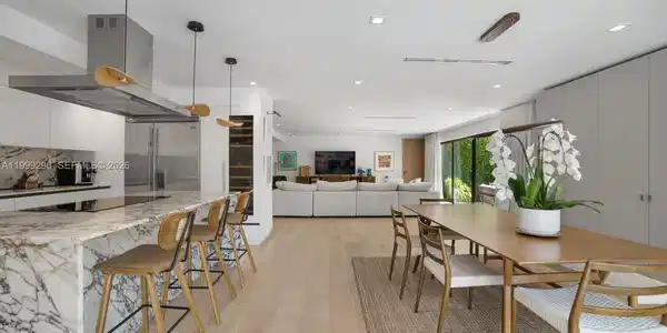 70 Samana Dr