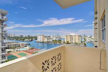 1833 S Ocean Dr