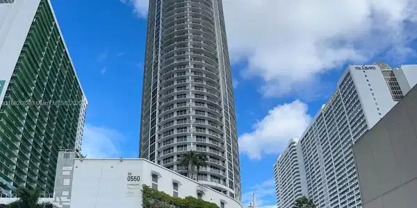 1750 N Bayshore Dr