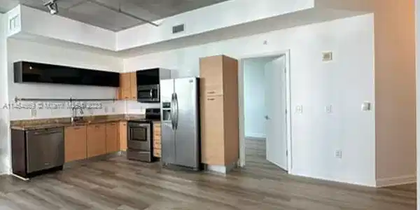 2275 Biscayne Blvd
