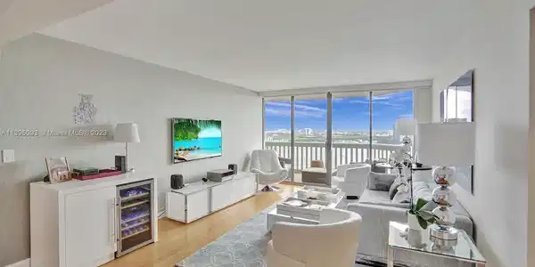1000 ISLAND BL