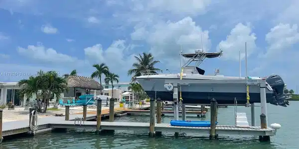 33 Sadowski Cswy