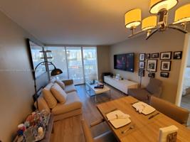 2750 NE 183rd St Unit 210