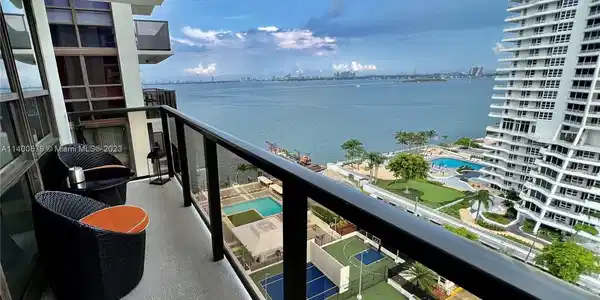 600 NE 36th St Unit 1503