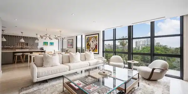 9 Island Ave